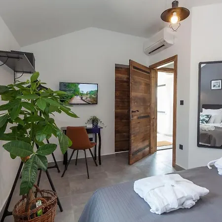 Royal Comfortable Holiday Villa